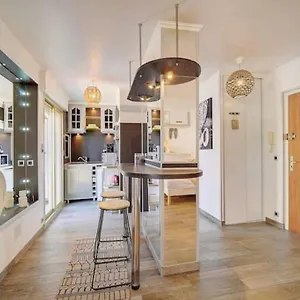 Beautiful 28m2 With Balcony Appartamento Cannes