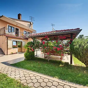 Erika Appartamento Umago
